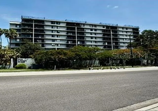 Photo 1 of Condo for sale at 201 W Laurel St #703, Tampa, FL 33602 | MLS# TB8518426 | Listing updated on 2026-08-07