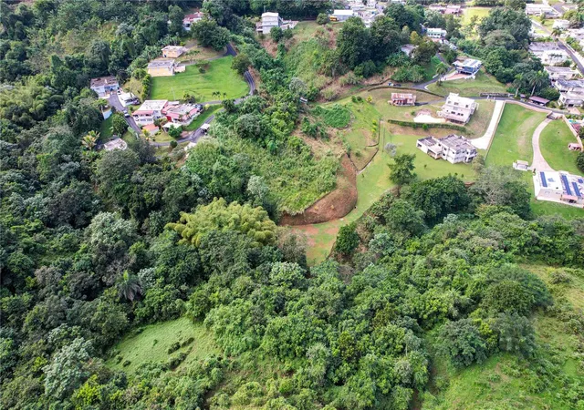 Photo 2 of Land for sale at Pr 568 Km 285 Sector El Limon Padilla, Corozal, PR 00783 | MLS# PR9122043 | Listing updated on 2026-06-12