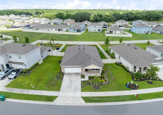 2nd image of 5207 Mahogany Dr, Mount Dora, FL 32757 | MLS# TB8518434