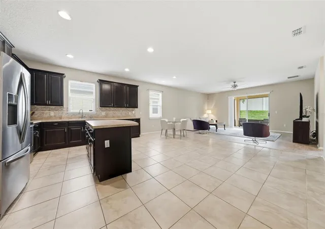 2nd image of 20945 Oldenburg Loop, Mount Dora, FL 32757 | MLS# G5113644