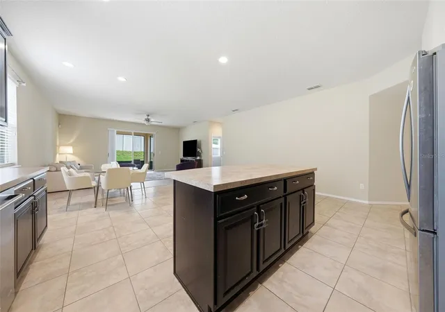 Photo 3 of Single family home for sale at 20945 Oldenburg Loop, Mount Dora, FL 32757 | MLS# G5113644 | Listing updated on 2026-09-11