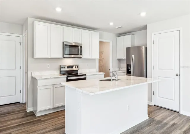 2nd image of 18721 Lookout Ridge Pl, Bradenton, FL 34211 | MLS# A4696857