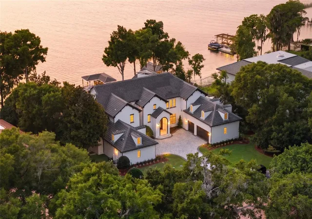 Photo 1 of Mansion for sale at 9832 Laurel Valley Dr, Windermere, FL 34786 | MLS# O6416194 | Listing updated on 2026-08-26