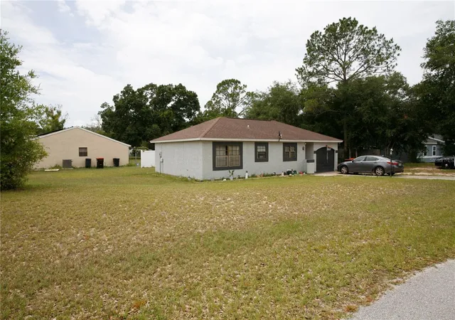 3rd image of 314 Oak Track Pass, Ocala, FL 34472 | MLS# OM726503