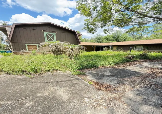 1st image of 2260 Hontoon Rd, Deland, FL 32720 | MLS# OM726504