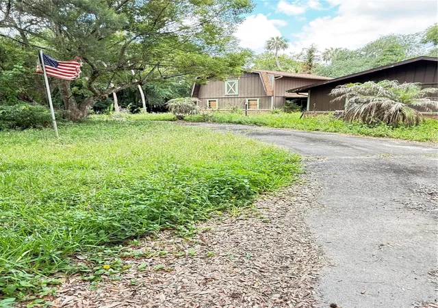 2nd image of 2260 Hontoon Rd, Deland, FL 32720 | MLS# OM726504