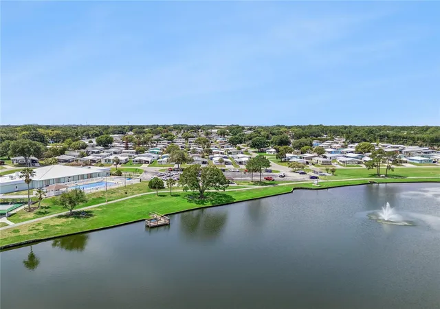 Homes for sale in Lakeland, FL | 5035 Lodgewood Dr, Lakeland, FL 33810 | MLS# O6416213