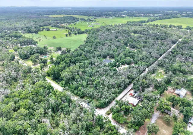 2nd image of 600 Thompson Rd, Lithia, FL 33547 | MLS# TB8518473