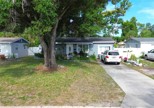 Homes for sale in Pinellas Park, FL | 8370 52nd Wy N, Pinellas Park, FL 33781 | MLS# W7886669