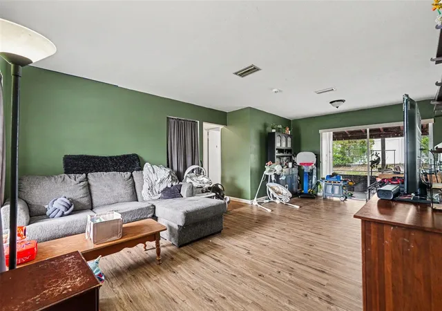 3rd image of 1096 Marlow Ave, Spring Hill, FL 34606 | MLS# TB8518485