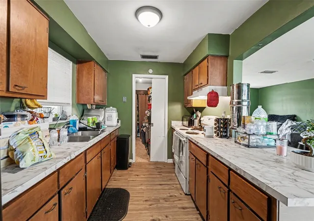 5th image of 1096 Marlow Ave, Spring Hill, FL 34606 | MLS# TB8518485