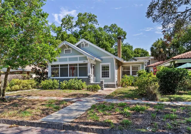 1st image of 205 12th Ave N, St Petersburg, FL 33701 | MLS# A4696875
