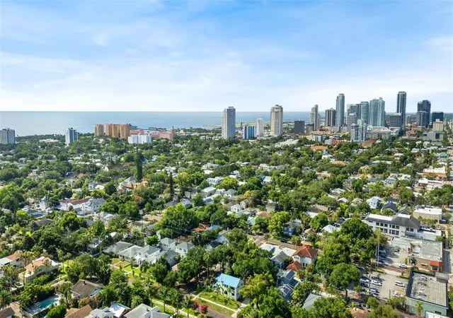 71st image of 205 12th Ave N, St Petersburg, FL 33701 | MLS# A4696875