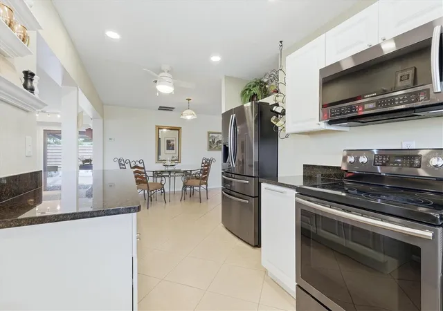 Photo 4 of Single family home for sale at 3612 S Lockwood Ridge Rd, Sarasota, FL 34239 | MLS# A4696876 | Listing updated on 2026-10-01