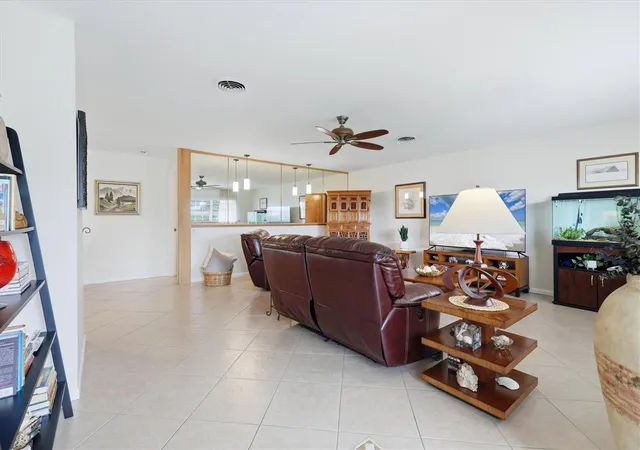 4th image of 3612 S Lockwood Ridge Rd, Sarasota, FL 34239 | MLS# A4696876