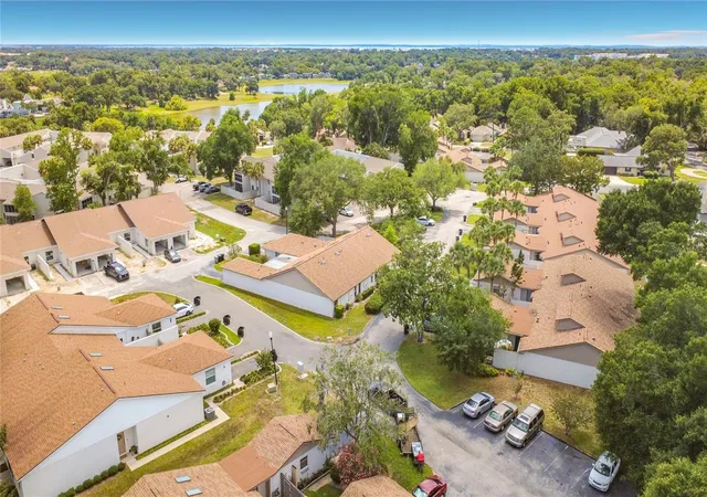 Homes for sale in Apopka, FL | 1423 Oak Place, Apopka, FL 32712 | Houzeo