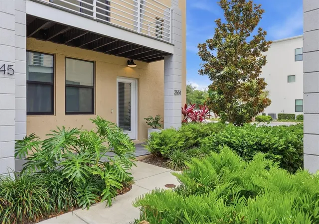 Homes for sale in Saint Petersburg, FL | 2551 11th Pl N, Saint Petersburg, FL 33713 | MLS# A4696878