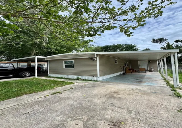 Homes for sale in Brooksville, FL | 21310 Campbell Dr, Brooksville, FL 34601 | MLS# A4696883