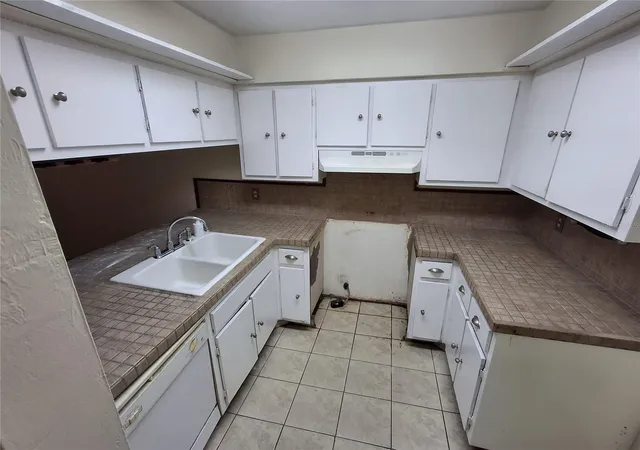 Homes for sale in Gainesville, FL | 4333 Sw 69th Ter, Gainesville, FL 32608 | MLS# GC541135