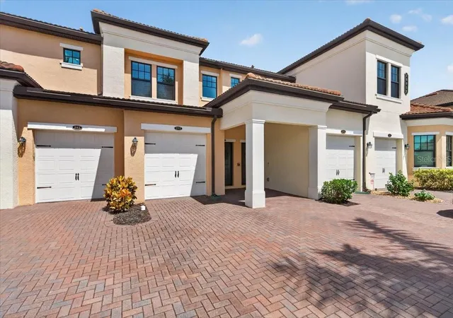 Photo 1 of Condo for sale at 10059 Crooked Creek Dr #202, Venice, FL 34293 | MLS# A4696891 | Listing updated on 2026-09-14