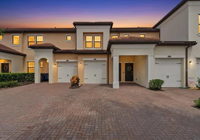 Listing Photo 3 - Condo for sale in building located at 10059 Crooked Creek Dr, VENICE, FL 34293 - Unit #202