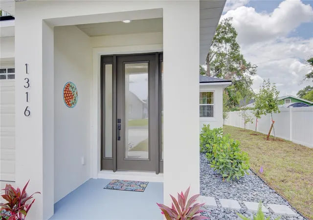 4th image of 1316 E 9Th Ave, Mount Dora, FL 32757 | MLS# O6416275