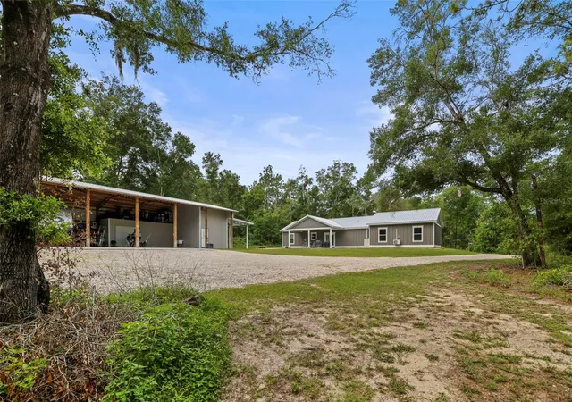 Photo 1 of Single family home for sale at 7218 Southeast Ave, Webster, FL 33597 | MLS# TB8518531 | Listing updated on 2026-09-19