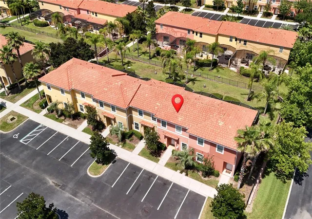 Photo 4 of Townhouse for sale at 3003 Bird Of Paradise Ln, Kissimmee, FL 34747 | MLS# O6416279 | Listing updated on 2026-06-13