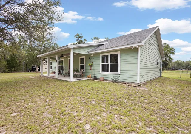 Homes for sale in Branford, FL | 10250 Ne 5th Ave, Branford, FL 32008 | MLS# GC541137