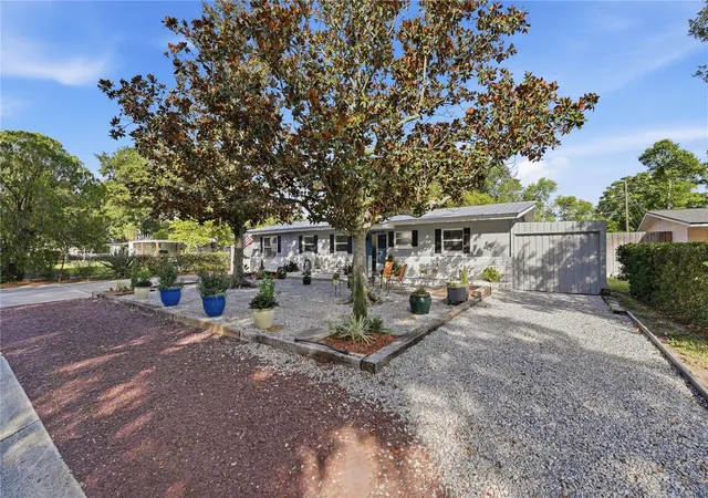 Homes for sale in Winter Springs, FL | 240 N Devon Ave, Winter Springs, FL 32708 | MLS# O6416300