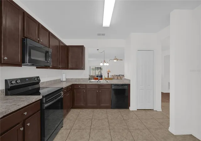 Photo 4 of Single family home for sale at 3467 Julius Ests Blvd, Winter Haven, FL 33881 | MLS# S5151796 | Listing updated on 2026-09-08