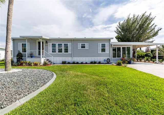 Homes for sale in Tavares, FL | 2611 Vindale Rd, Tavares, FL 32778 | MLS# G5113668