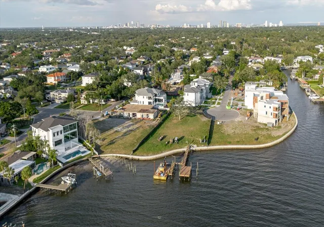 Photo 3 of Land for sale at 5102 W Longfellow Ave, Tampa, FL 33629 | MLS# TB8518574 | Listing updated on 2026-09-24