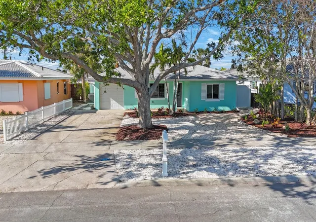 56th image of 280 41st Ave, St Pete Beach, FL 33706 | MLS# TB8518577