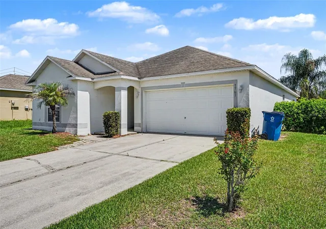 3rd image of 1761 Eagle Pines Cir, Eagle Lake, FL 33839 | MLS# O6416318