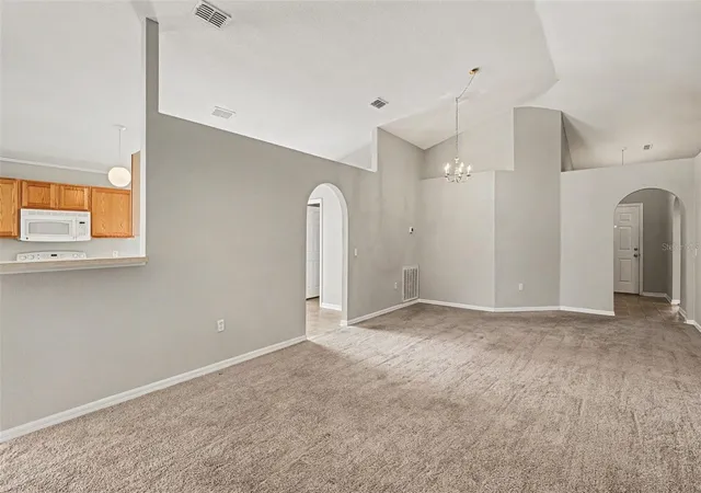 5th image of 1761 Eagle Pines Cir, Eagle Lake, FL 33839 | MLS# O6416318