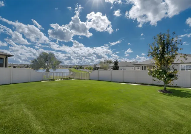 3rd image of 18576 Obregan Dr, Spring Hill, FL 34610 | MLS# TB8518632