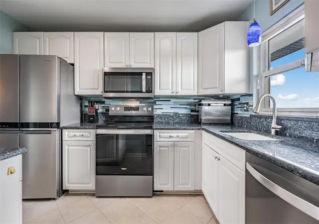 4th image of 4939 Floramar Ter #914, New Port Richey, FL 34652 | MLS# W7886681