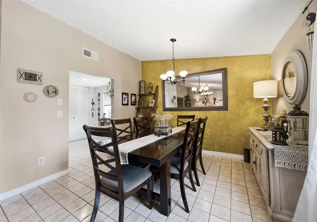 5th image of 5309 Black Pine Dr, Tampa, FL 33624 | MLS# TB8518639