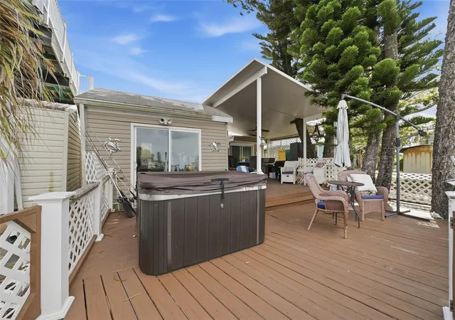 Photo 1 of Manufactured home for sale at 6439 Tower Dr, Hudson, FL 34667 | MLS# W7886682 | Listing updated on 2026-08-16