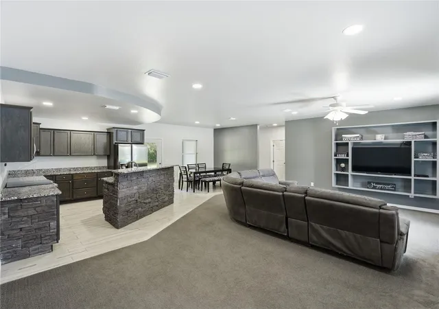3rd image of 450 Rosedale Ave, Saint Cloud, FL 34769 | MLS# S5151806
