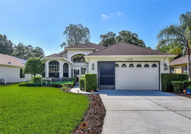 Photo 1 of Single family home for sale at 11408 Deercroft Ct, Spring Hill, FL 34609 | MLS# W7886685 | Listing updated on 2026-10-03