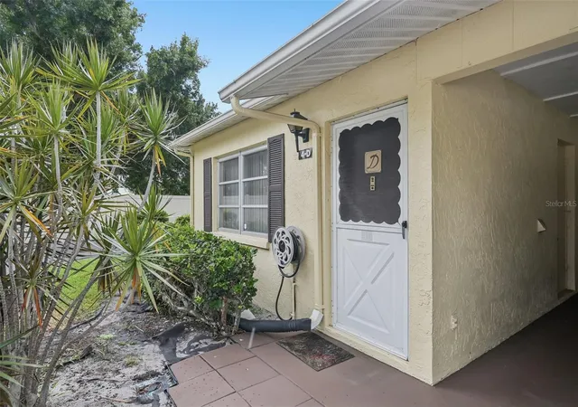 3rd image of 390 301St Blvd W, Bradenton, FL 34205
