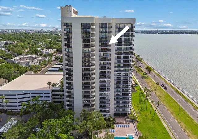 2nd image of 2413 Bayshore Blvd #1904, Tampa, FL 33629 | MLS# TB8518676