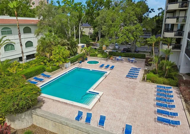 3rd image of 2413 Bayshore Blvd #1904, Tampa, FL 33629 | MLS# TB8518676
