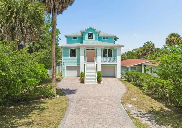 Photo 1 of Single family home for sale at 6121 Lafayette St, New Port Richey, FL 34652 | MLS# W7886686 | Listing updated on 2026-10-22