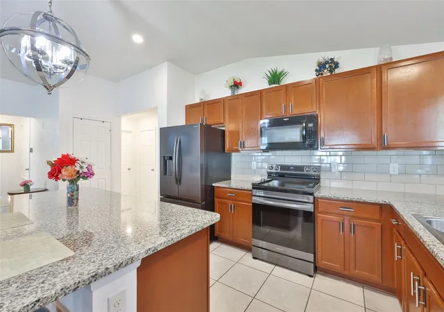 5th image of 7640 Muscovy Dr, Lakeland, FL 33810 | MLS# TB8518682