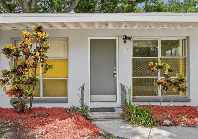 1st image of 2117 Barcelona Dr, Clearwater, FL 33764 | MLS# TB8518683