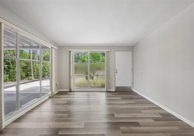 4th image of 2117 Barcelona Dr, Clearwater, FL 33764 | MLS# TB8518683