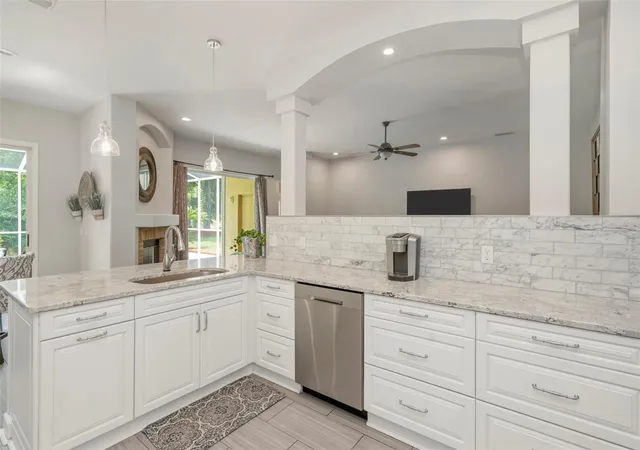Homes for sale in Tampa, FL | 5633 Glencrest Blvd, Tampa, FL 33625 | MLS# TB8518688